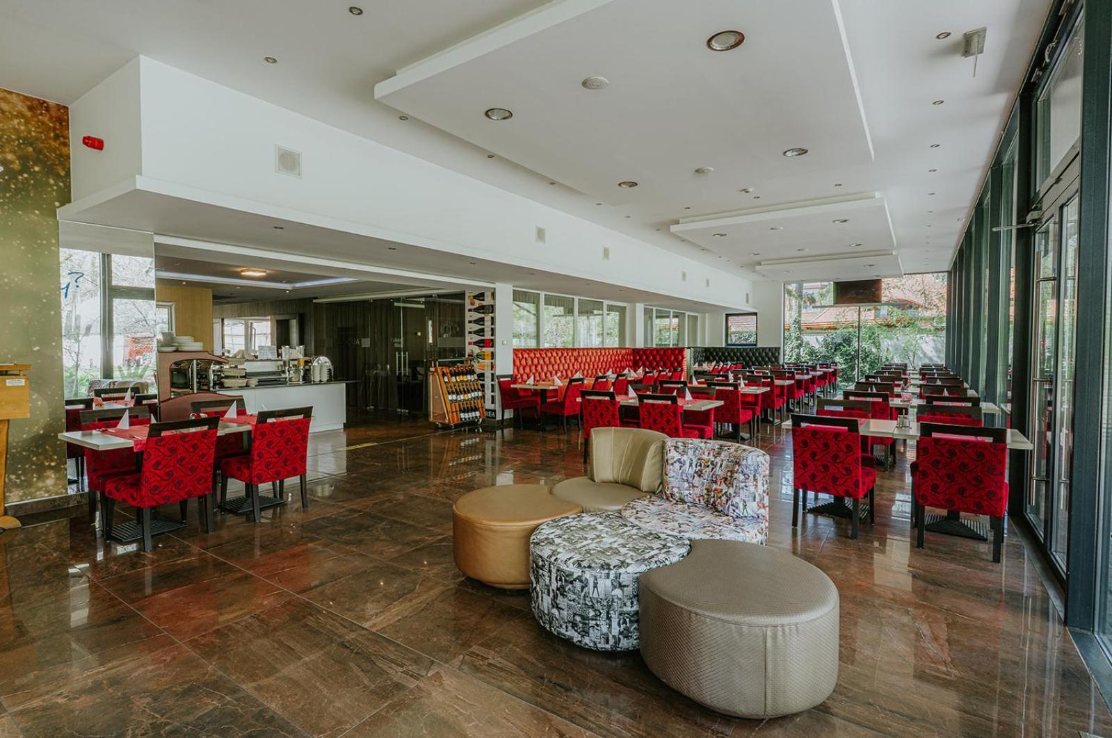 Aqua Hotel ยูลา ภายนอก รูปภาพ