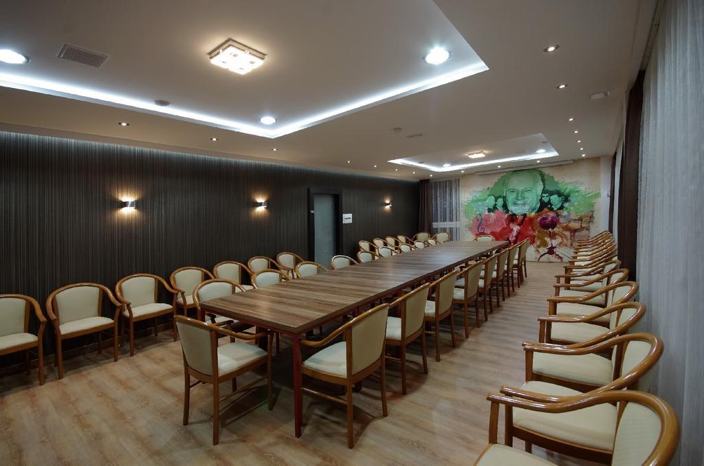 Aqua Hotel ยูลา ภายนอก รูปภาพ