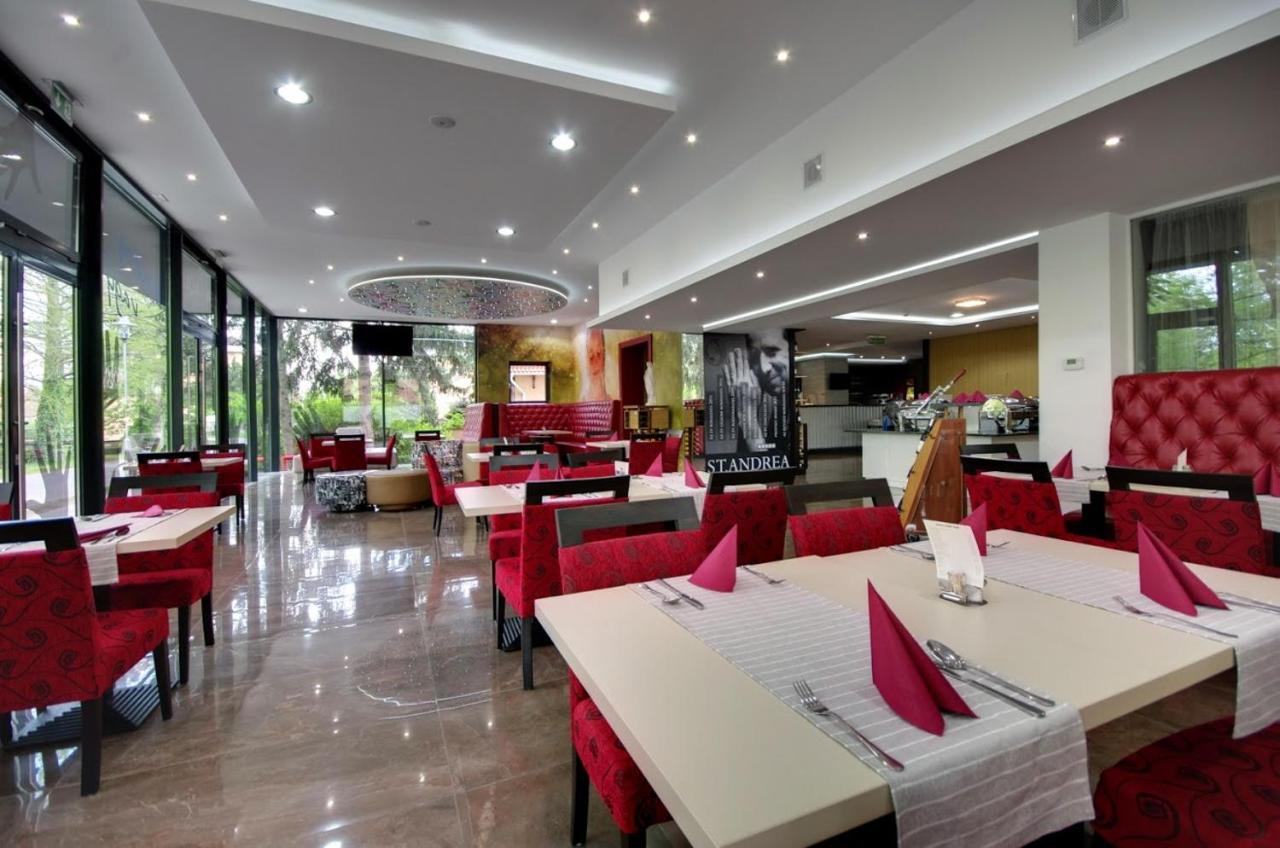 Aqua Hotel ยูลา ภายนอก รูปภาพ